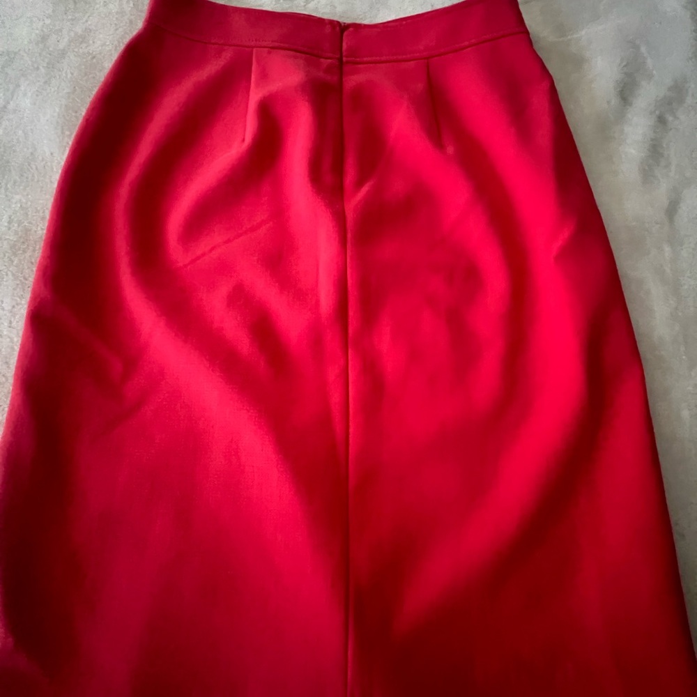Ann Taylor Vibrant Red Pencil Skirt - Picture 5 of 13